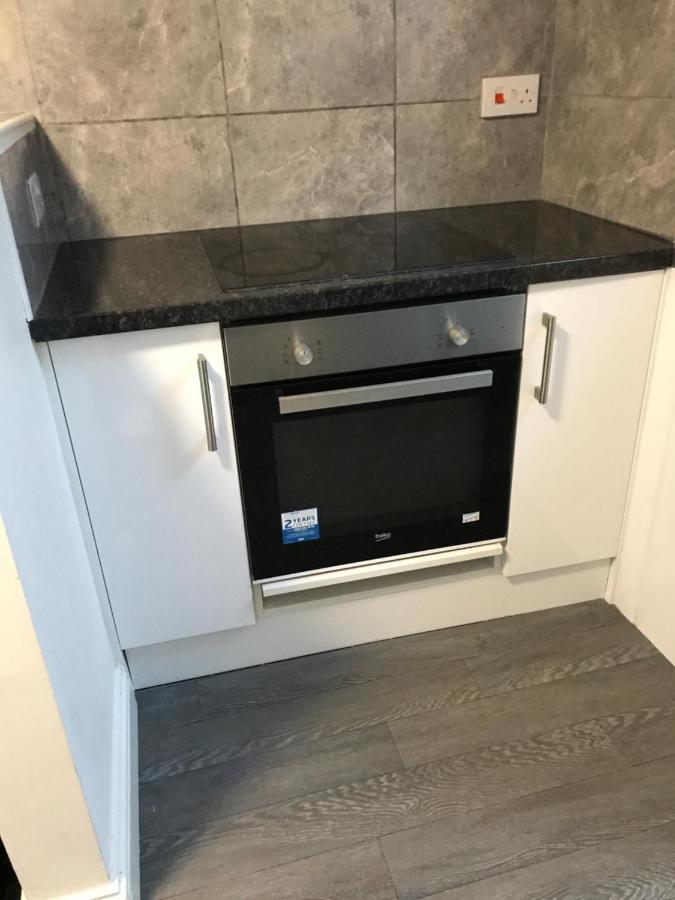 2 Bedroom Apartment Plymouth Esterno foto