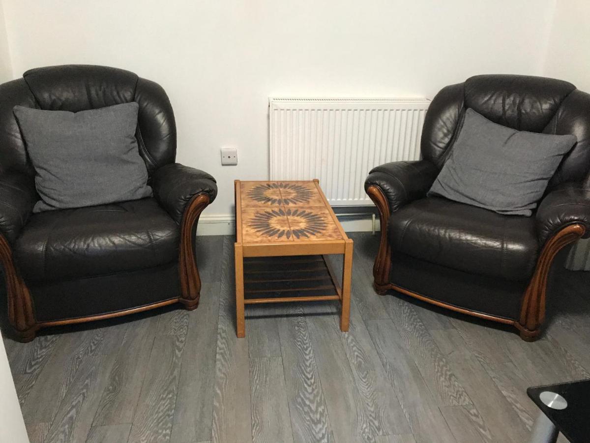 2 Bedroom Apartment Plymouth Esterno foto
