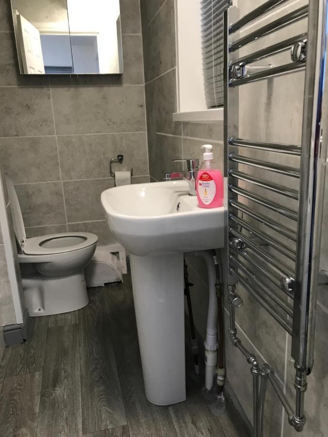 2 Bedroom Apartment Plymouth Esterno foto