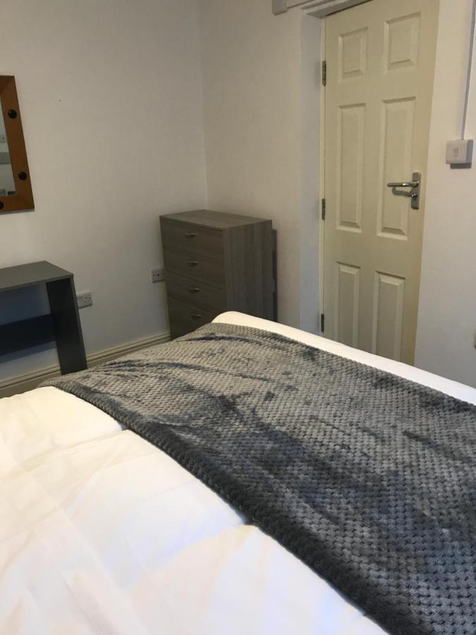 2 Bedroom Apartment Plymouth Esterno foto